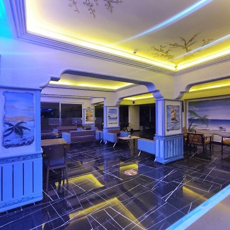 Maldives Apart Otel Аланія Екстер'єр фото
