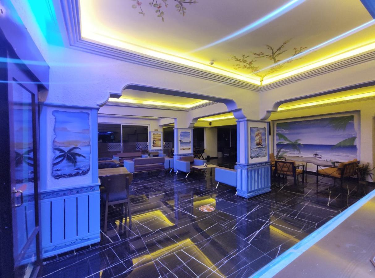 Maldives Apart Otel Аланія Екстер'єр фото
